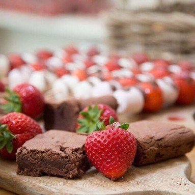 Strawberry and brownie